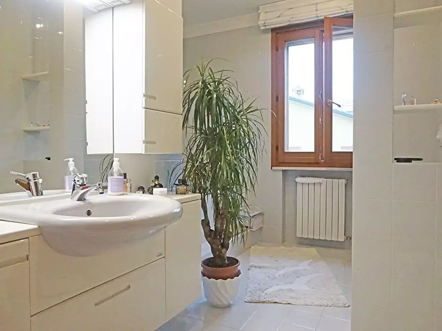 Immagine 39 di Casa semindipendente in vendita  in Bova a Cervia