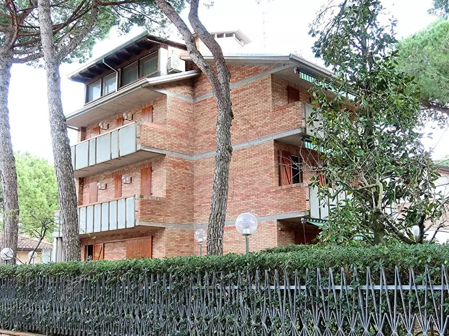 Immagine 1 di Casa semindipendente in vendita  a Cervia