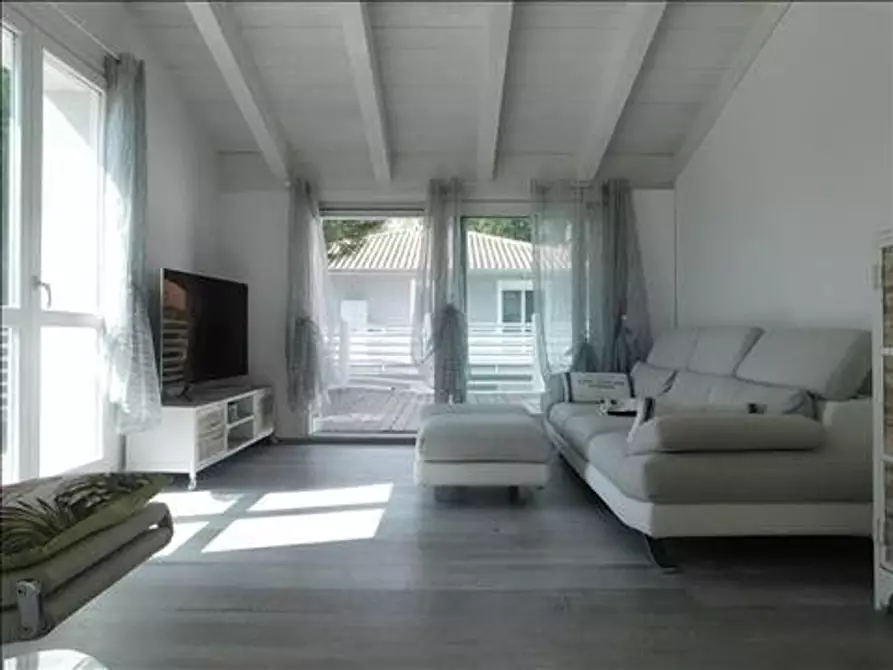 Immagine 16 di Attico in vendita  in Volturno a Cervia