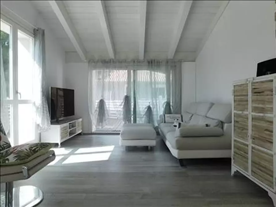 Immagine 23 di Attico in vendita  in Volturno a Cervia