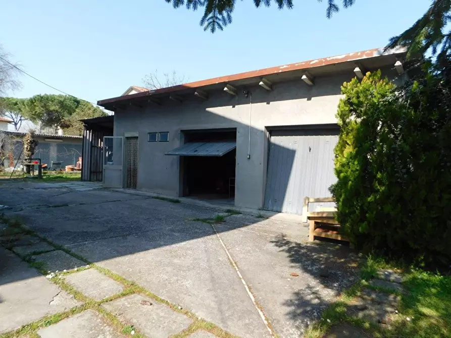 Immagine 21 di Villa in vendita  in dei Lombardi a Ravenna