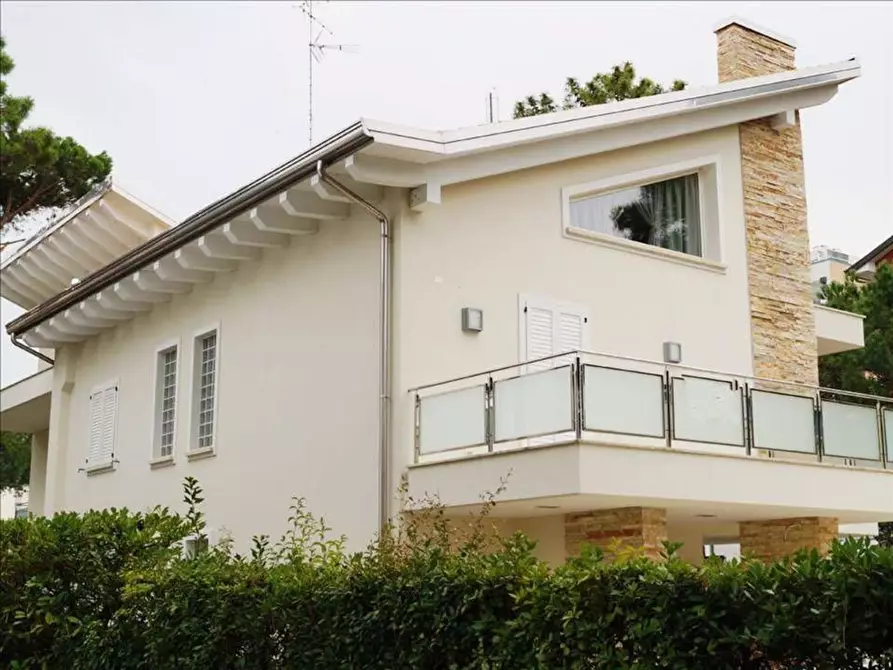 Immagine 3 di Villa in vendita  in X Traversa a Cervia