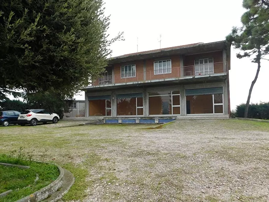 Immagine 1 di Villa in vendita  in Salara a Cervia