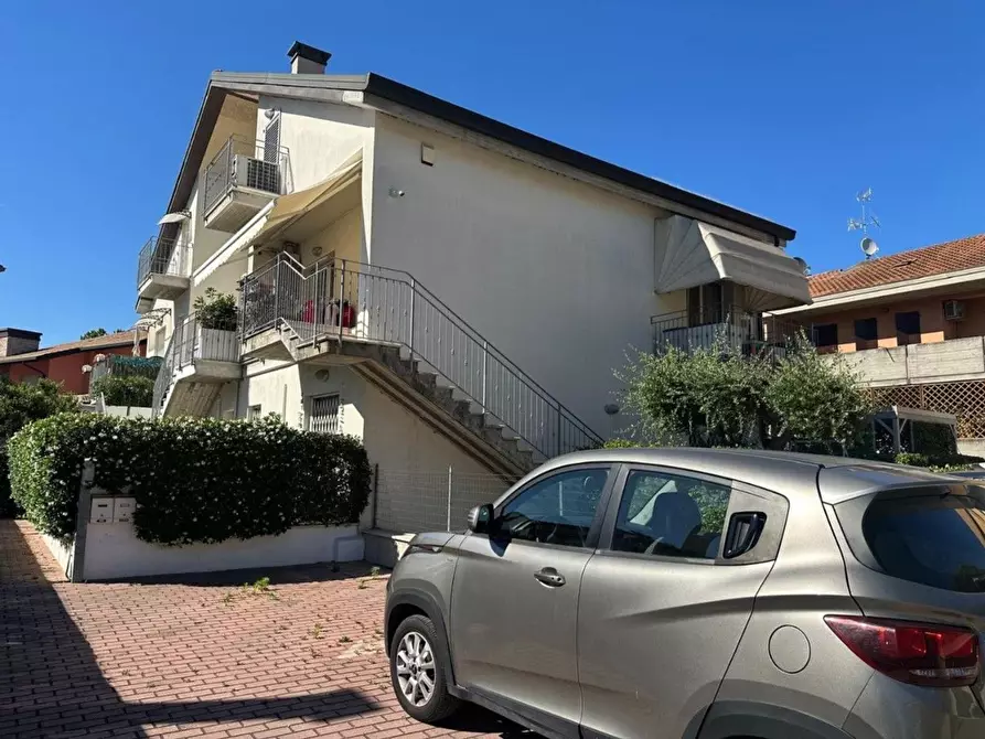 Immagine 3 di Appartamento in vendita  in dei Mughetti a Cervia