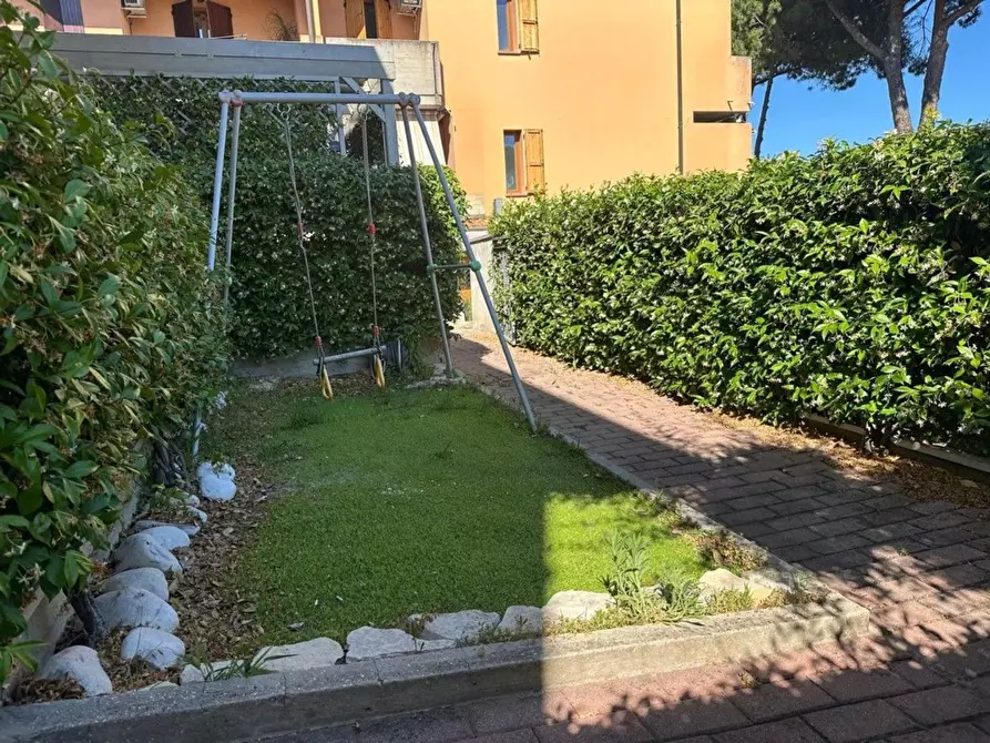 Immagine 24 di Appartamento in vendita  in dei Mughetti a Cervia