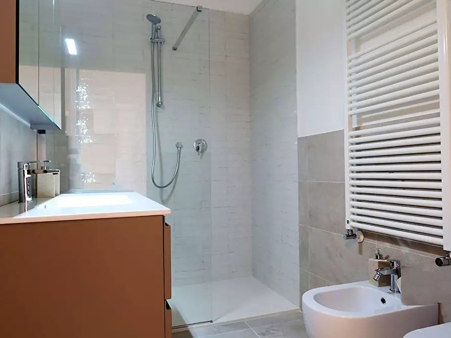 Immagine 21 di Appartamento in vendita  in del Bramante a Cervia