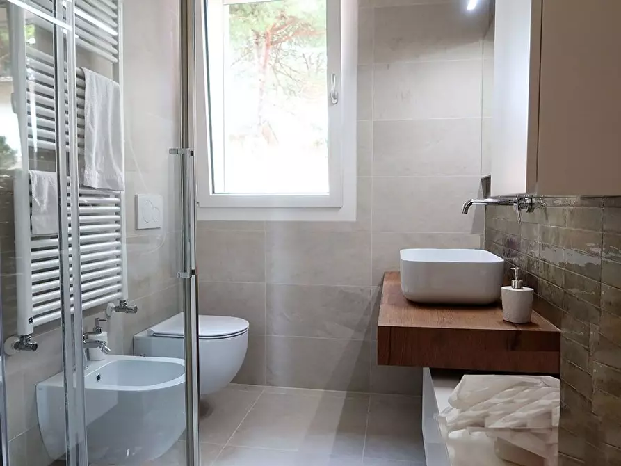 Immagine 23 di Appartamento in vendita  in del Bramante a Cervia