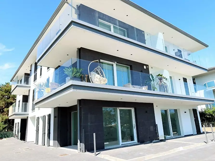 Immagine 2 di Appartamento in vendita  in Grazia Deledda a Cervia