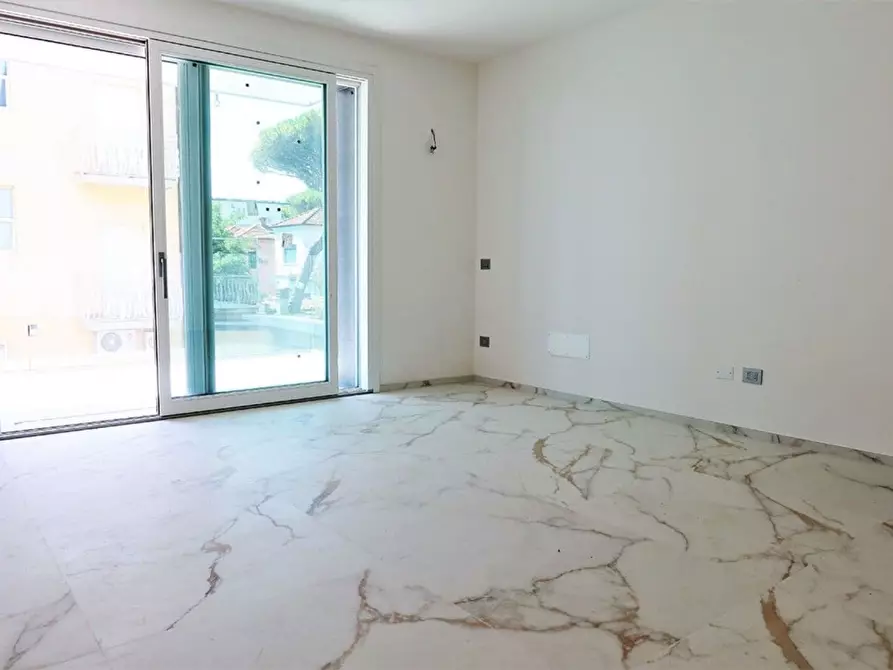 Immagine 6 di Appartamento in vendita  in Grazia Deledda a Cervia