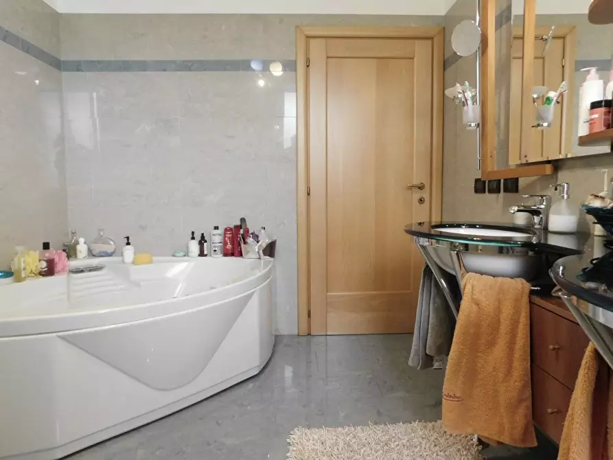 Immagine 22 di Casa semindipendente in vendita  in Ferruccio Parri a Cervia