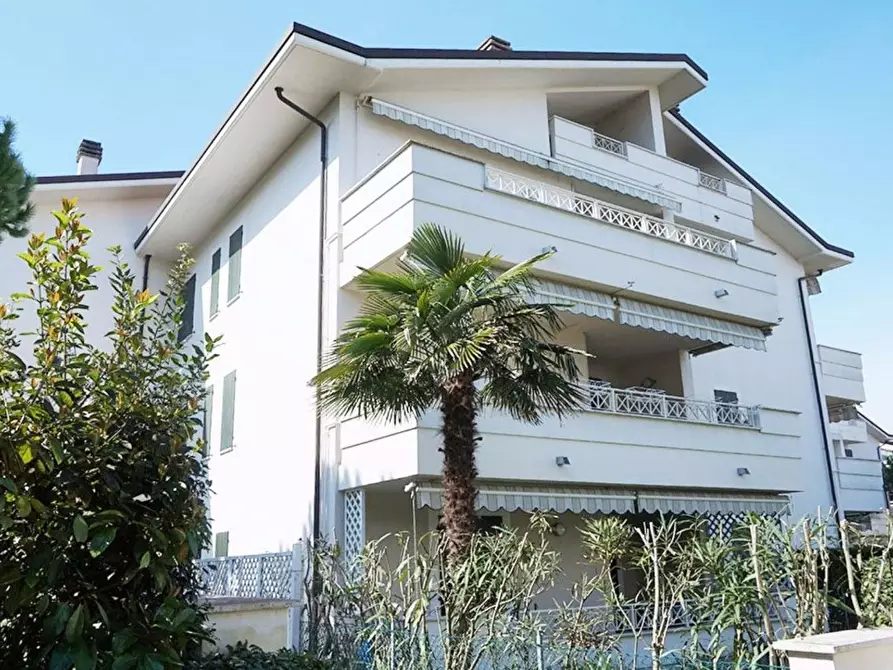 Immagine 2 di Appartamento in vendita  in Dante Alighieri a Cervia