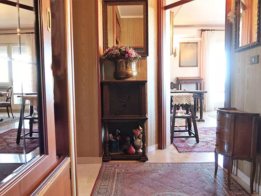 Immagine 2 di Appartamento in vendita  in Volturno 33 a Cervia