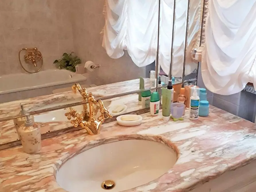 Immagine 7 di Casa indipendente in vendita  in Camillo Golgi a Cervia