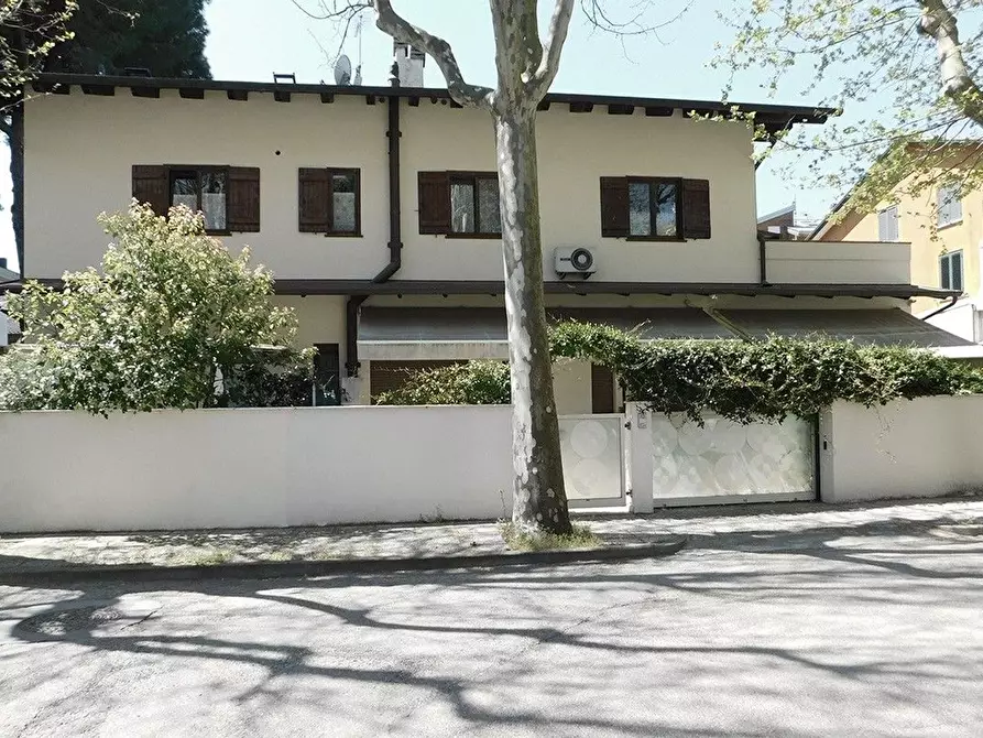 Immagine 2 di Appartamento in vendita  in Dante Alighieri a Cervia