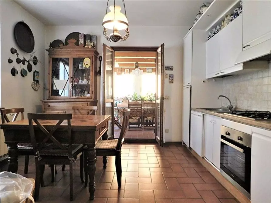 Immagine 5 di Appartamento in vendita  in Dante Alighieri a Cervia