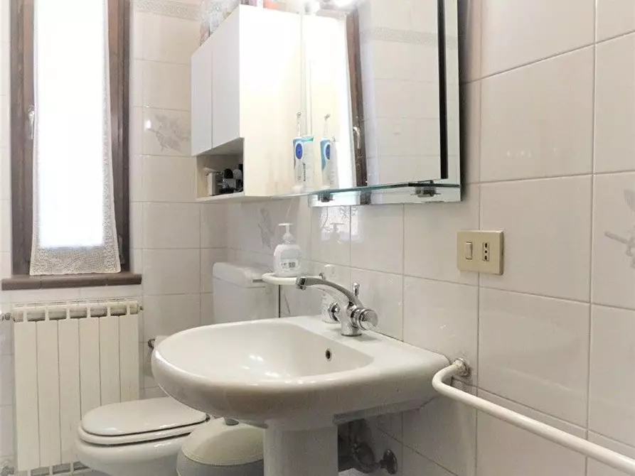 Immagine 10 di Appartamento in vendita  in Dante Alighieri a Cervia