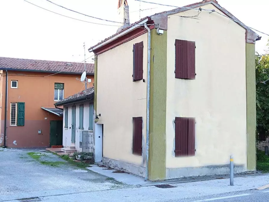 Immagine 1 di Casa semindipendente in vendita  in Domenico Turci a Cervia