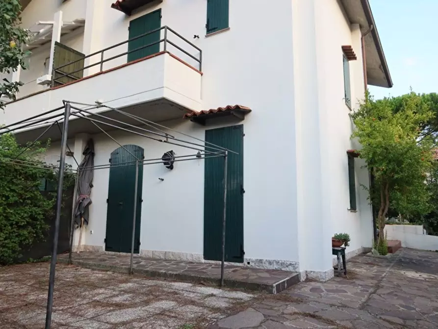 Immagine 34 di Casa semindipendente in vendita  in dei Cosmonauti 35 a Cervia