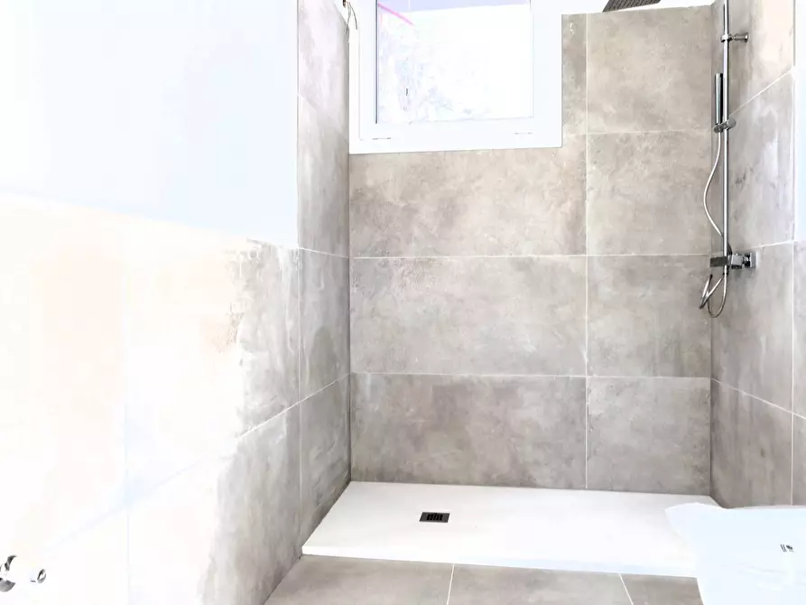 Immagine 38 di Appartamento in vendita  in Vittorio Veneto a Cervia