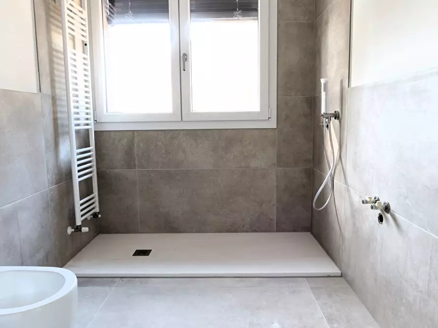 Immagine 68 di Appartamento in vendita  in Vittorio Veneto a Cervia