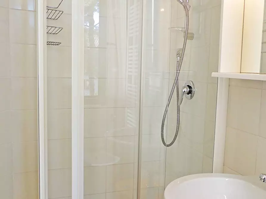 Immagine 14 di Appartamento in affitto  in Viale Vittorio Veneto 62 a Cervia