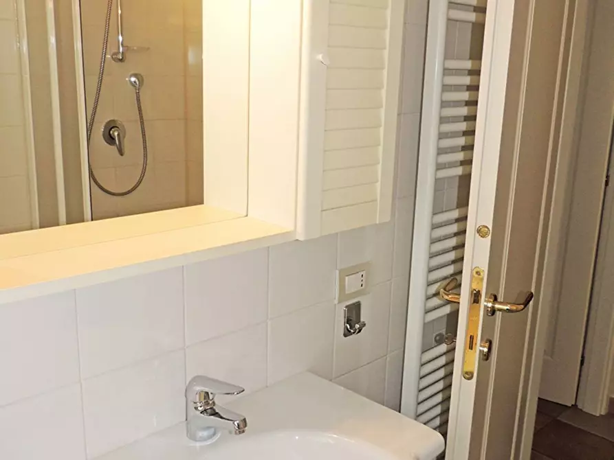 Immagine 15 di Appartamento in affitto  in Viale Vittorio Veneto 62 a Cervia