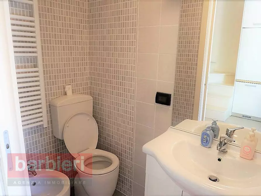 Immagine 5 di Appartamento in vendita  in Via Vittorio Veneto 98 a Cervia