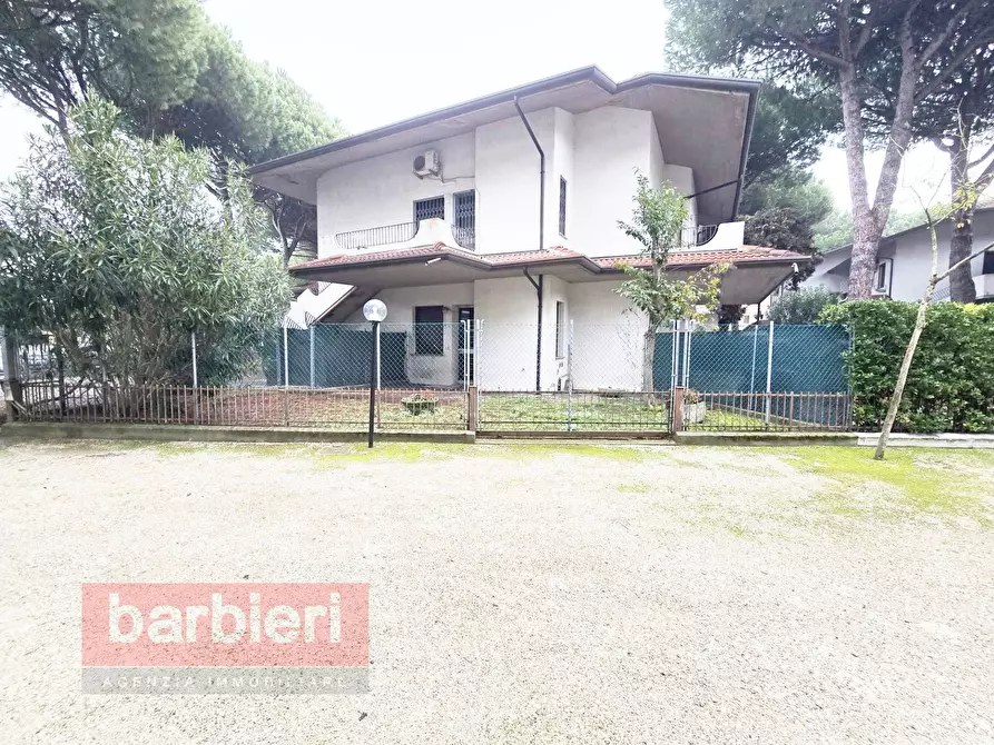 Immagine 1 di Appartamento in vendita  in viale Diana 27 a Cervia