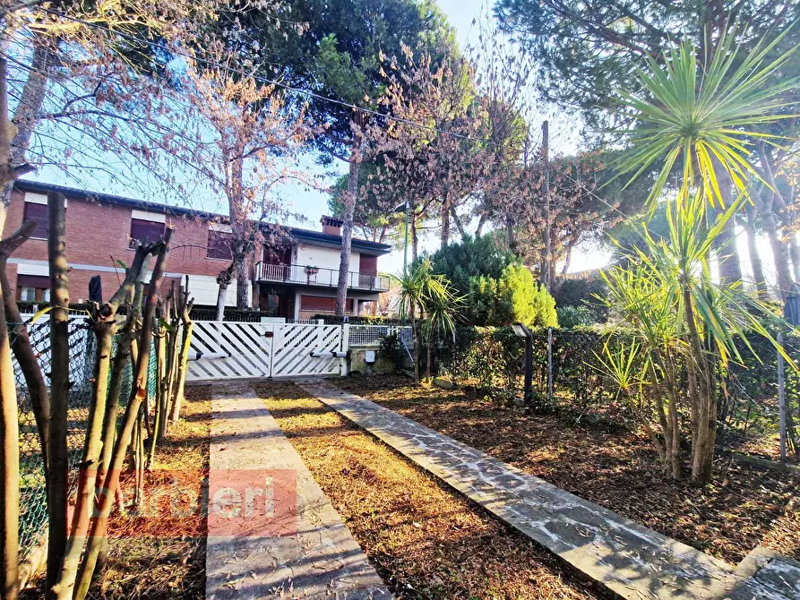 Immagine 3 di Appartamento in vendita  in VIA MERCURIO 8 a Cervia