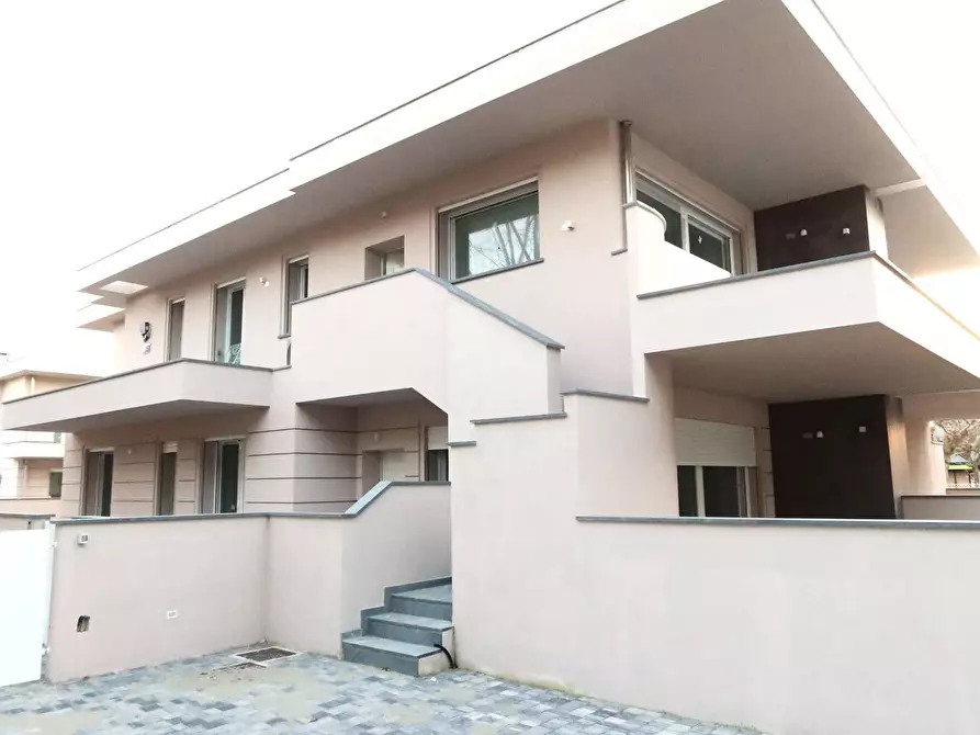 Immagine 4 di Casa indipendente in vendita  in Milazzo a Cervia