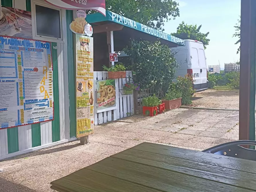 Immagine 3 di Locale commerciale in vendita  in Standiana a Ravenna