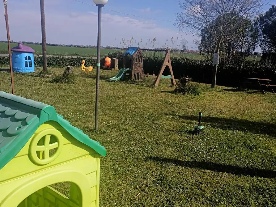 Immagine 10 di Locale commerciale in vendita  in Standiana a Ravenna