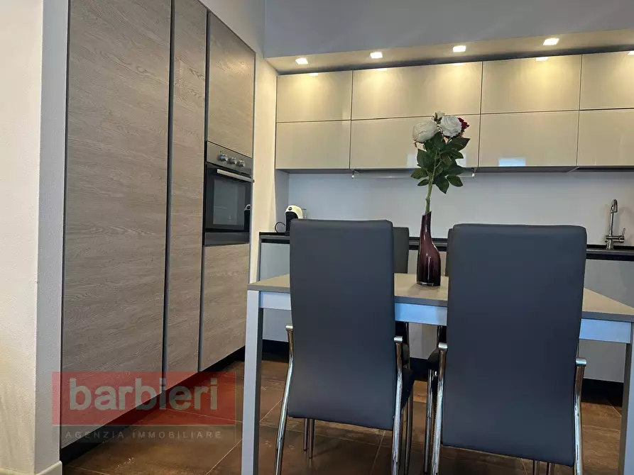 Immagine 10 di Appartamento in vendita  in Piazza Fiumi Uniti 3A a Cervia