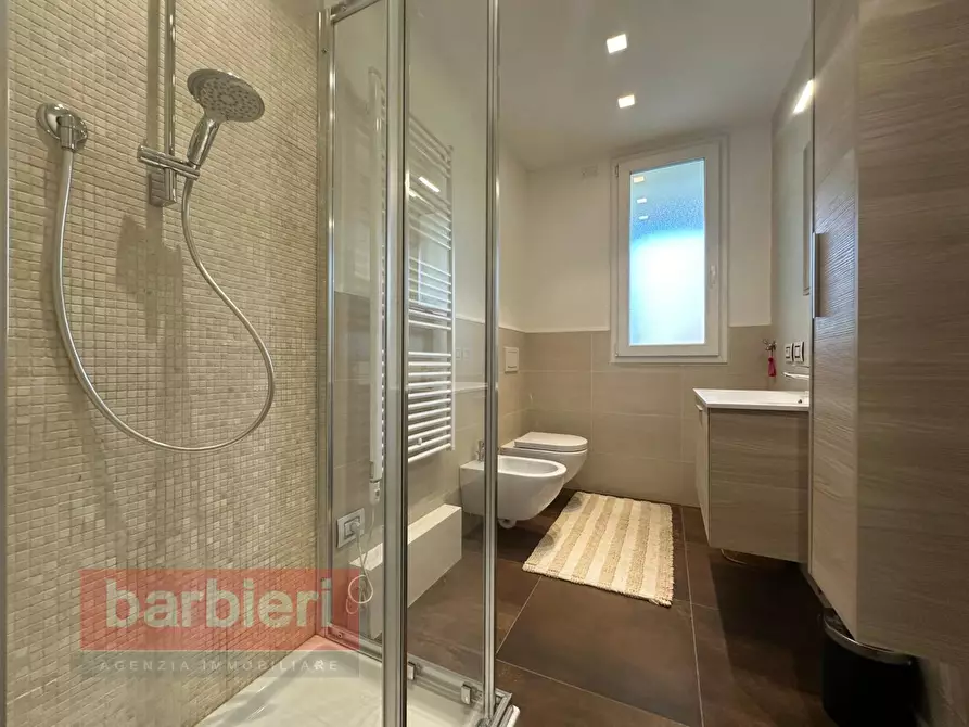 Immagine 19 di Appartamento in vendita  in Piazza Fiumi Uniti 3A a Cervia