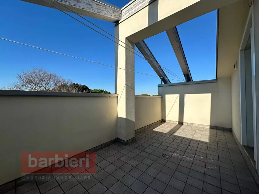 Immagine 21 di Appartamento in vendita  in Piazza Fiumi Uniti 3A a Cervia