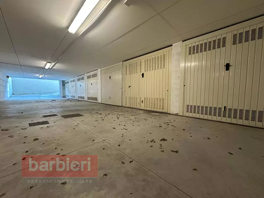 Immagine 23 di Appartamento in vendita  in Piazza Fiumi Uniti 3A a Cervia