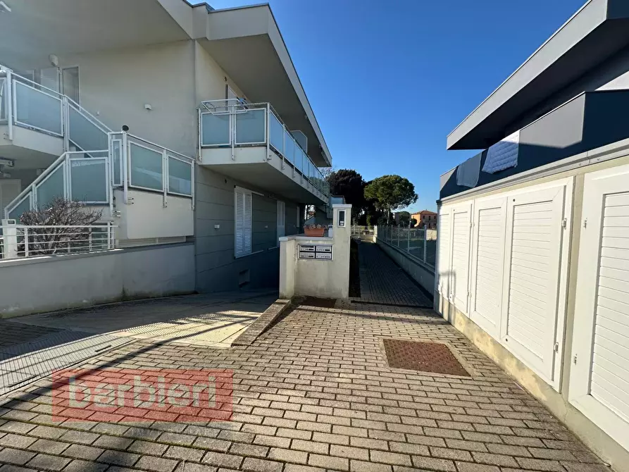 Immagine 25 di Appartamento in vendita  in Piazza Fiumi Uniti 3A a Cervia