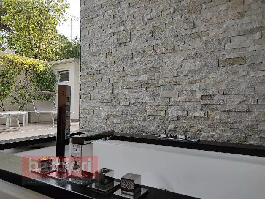 Immagine 23 di Villa in affitto  in viale ariosto 13 a Cervia