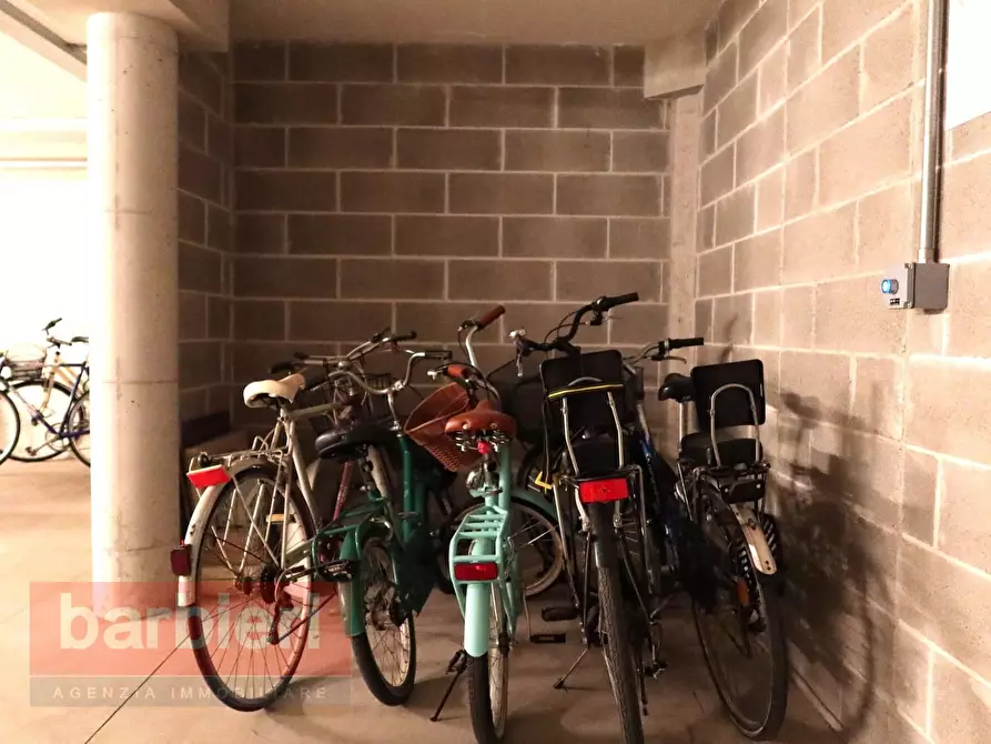 Immagine 34 di Appartamento in vendita  in Via Leopardi a Cervia