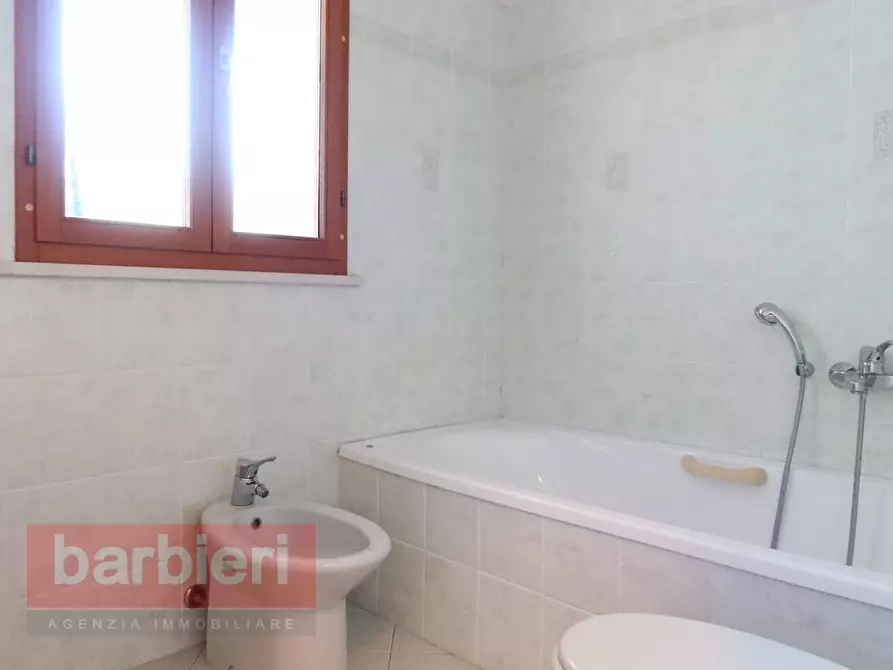 Immagine 27 di Appartamento in vendita  in Via Caduti Per La Libetrà 45 a Cervia