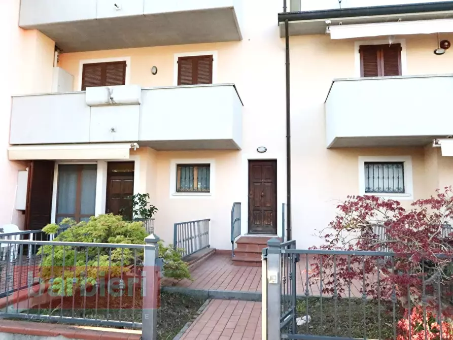 Immagine 2 di Appartamento in vendita  in Via Caduti Per La Libetrà 45 a Cervia