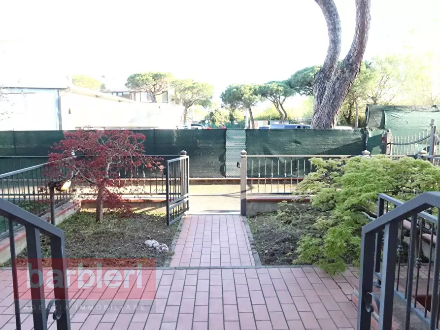 Immagine 3 di Appartamento in vendita  in Via Caduti Per La Libetrà 45 a Cervia