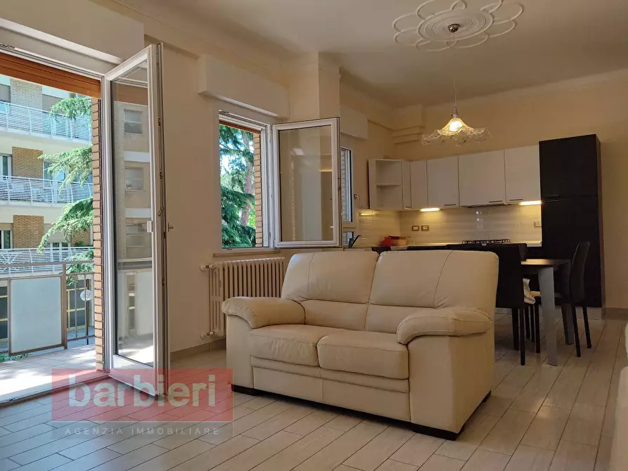 Immagine 1 di Appartamento in affitto  in viale vittorio veneto 21 a Cervia