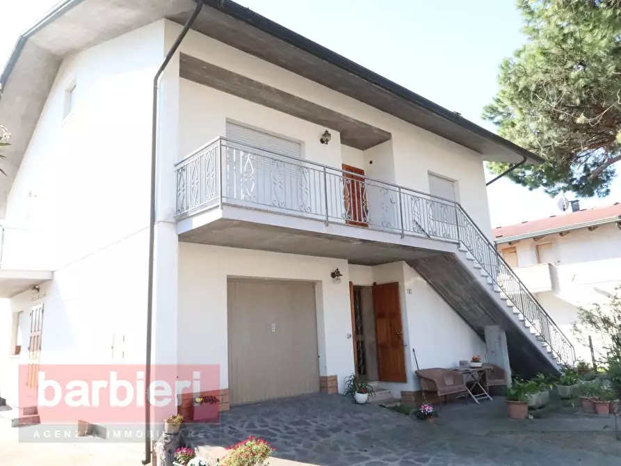 Immagine 3 di Villa in vendita  in via Nemi 5 a Cervia