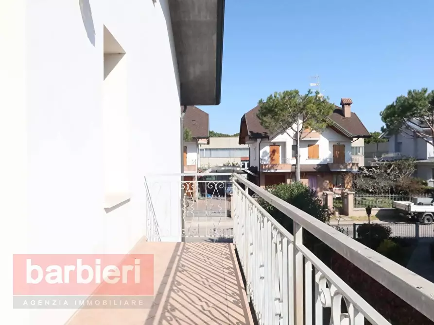 Immagine 22 di Villa in vendita  in via Nemi 5 a Cervia