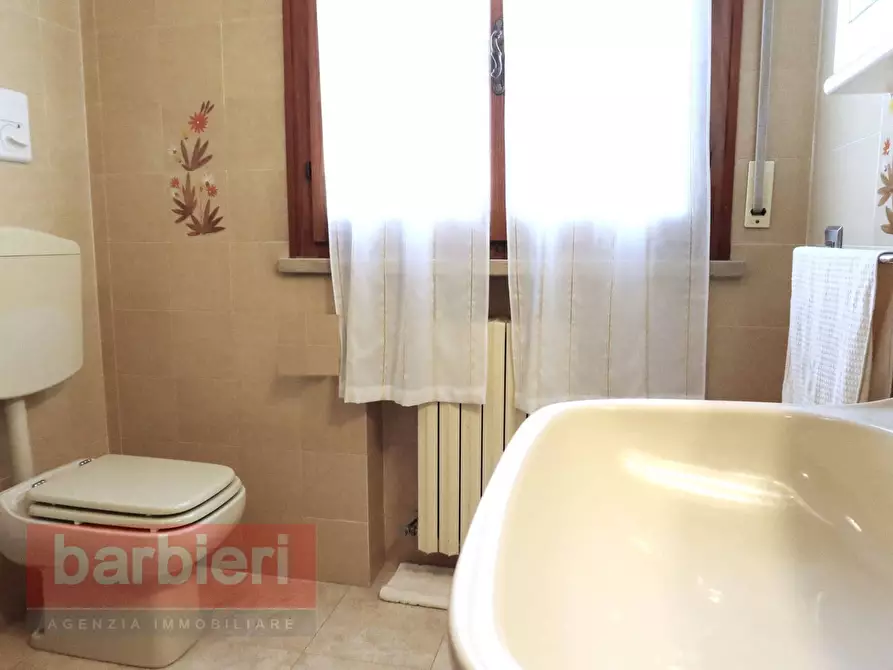 Immagine 27 di Villa in vendita  in via Nemi 5 a Cervia