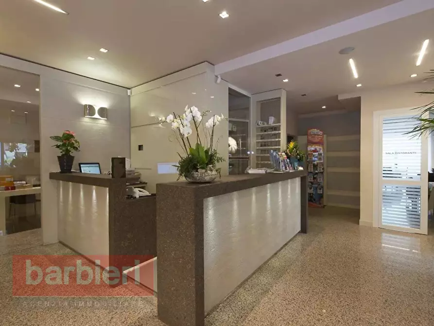 Immagine 4 di Albergo/B&B/Residence in vendita  in viale dei mille 64 a Cervia