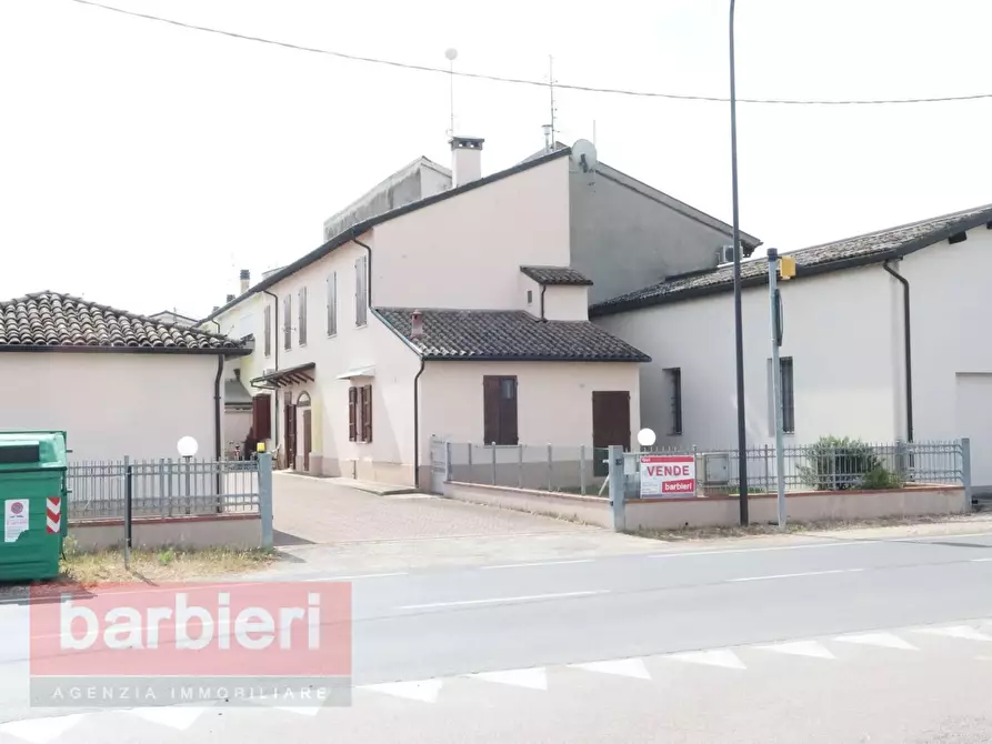 Immagine 1 di Casa semindipendente in vendita  in Via Senna 20 a Ravenna