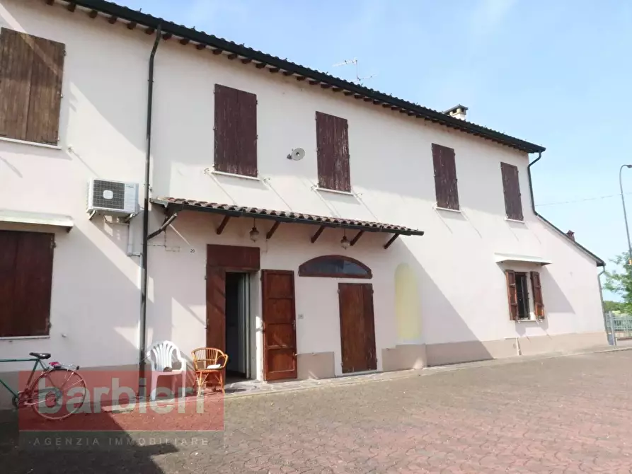 Immagine 3 di Casa semindipendente in vendita  in Via Senna 20 a Ravenna