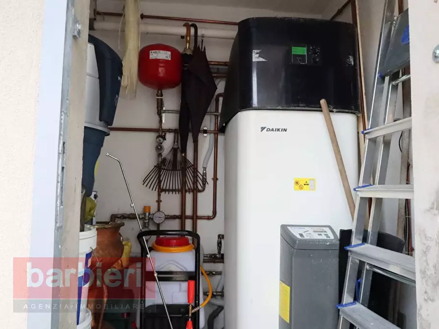 Immagine 45 di Villa in vendita  in Via Matellica 25 a Ravenna